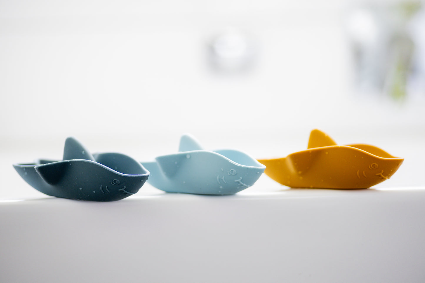 Saylor Mae Silicone Bath Toys - Shark Attack (Set of 3 plus storage bag)