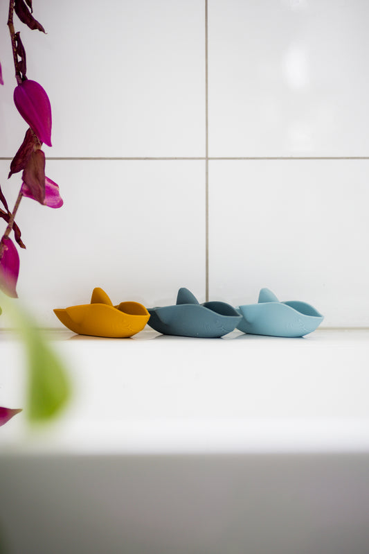 Saylor Mae Silicone Bath Toys - Shark Attack (Set of 3 plus storage bag)