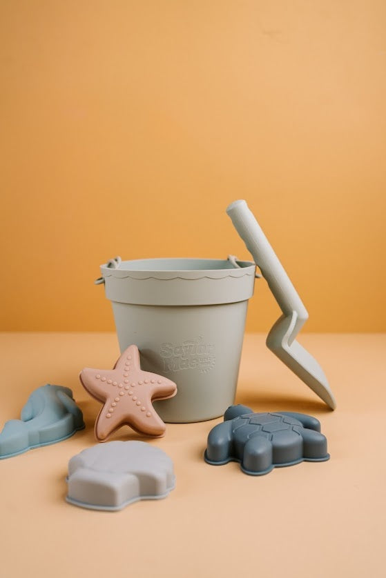 silicone bucket and spade set