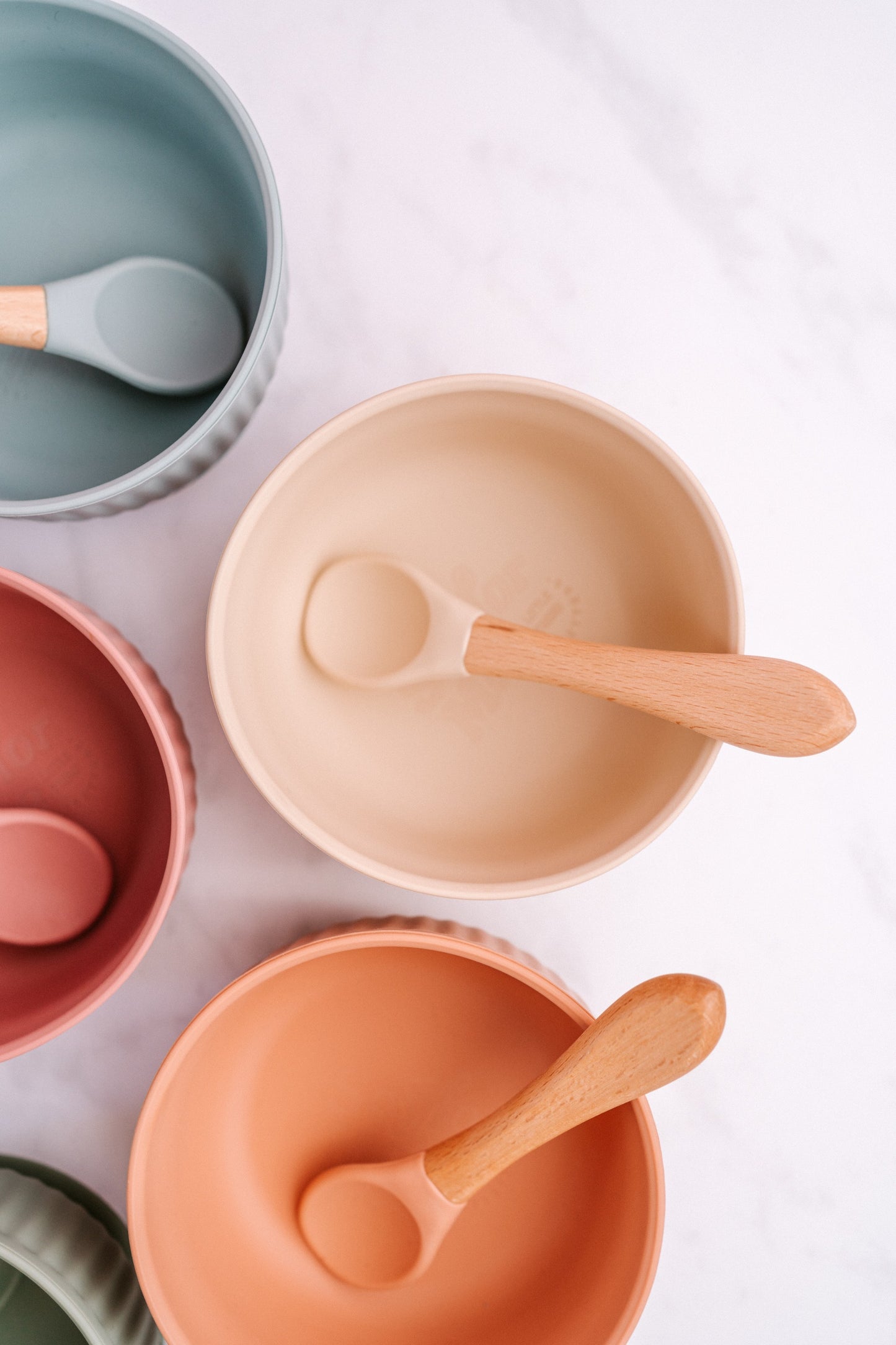 Saylor Mae Silicone Ribbed Suction Bowl with Lid and Spoon - Sandy Linen
